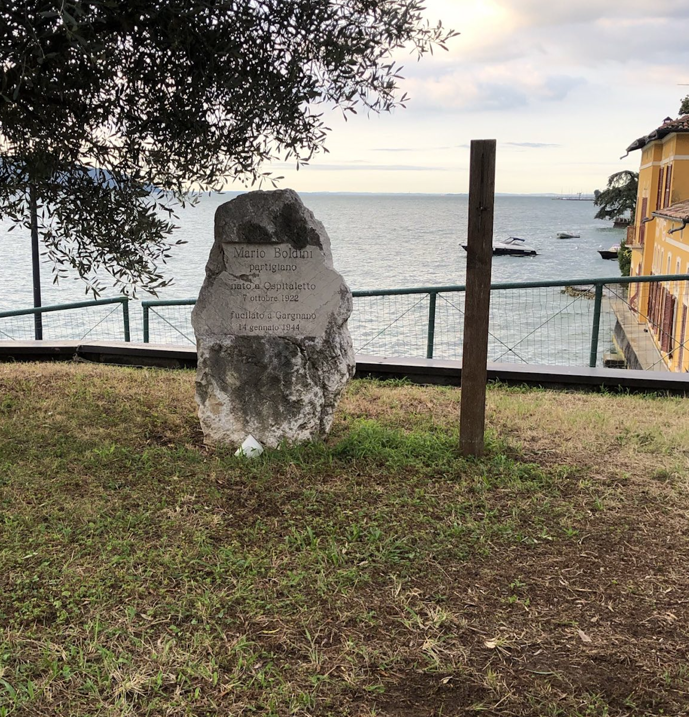 Memorial to Mario Boldini in Gargnano.